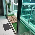 12-Cozy Homestay Mount Austin Palazio 3Bedroom For 6Pax