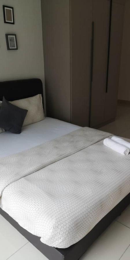 12-cozy Mount Austin Palazio 3bedroom For 6pax