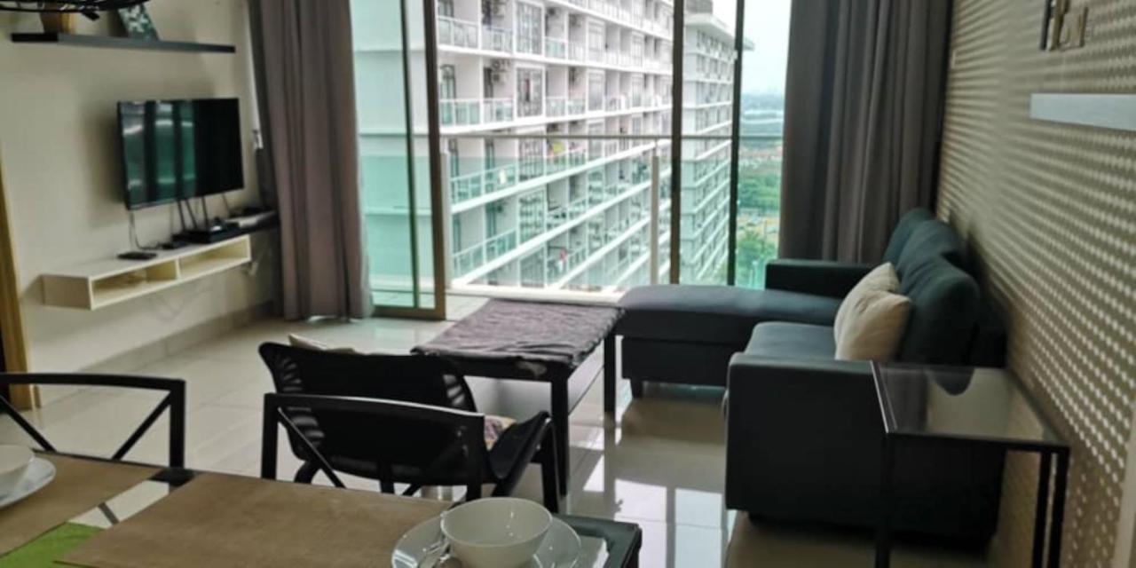 Pangsapuri 12-cozy Mount Austin Palazio 3bedroom For 6pax Johor Bahru